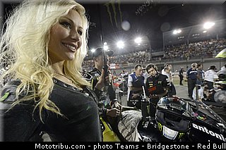 motogp_pitbabe_009_qatar_losail_2013.jpg