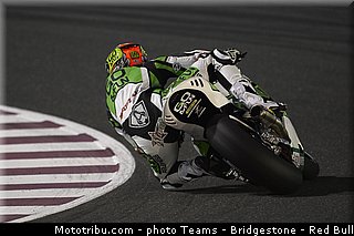 motogp_staring_005_qatar_losail_2013.jpg