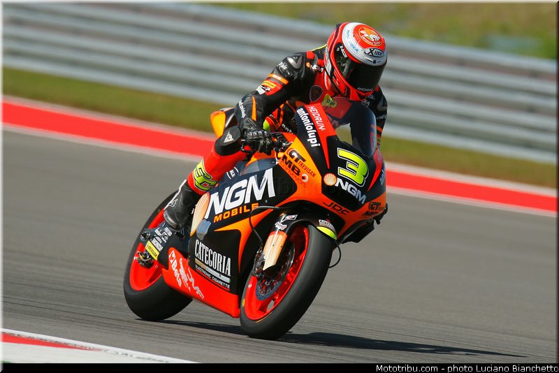 moto2_corsi_001_usa_austin_2013