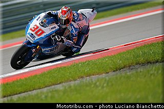 moto2_nakagami_005_usa_austin_2013.jpg