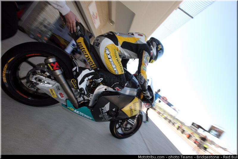 moto2_luthi_002_usa_austin_2013