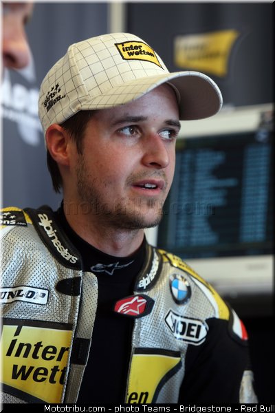 moto2_luthi_016_usa_austin_2013