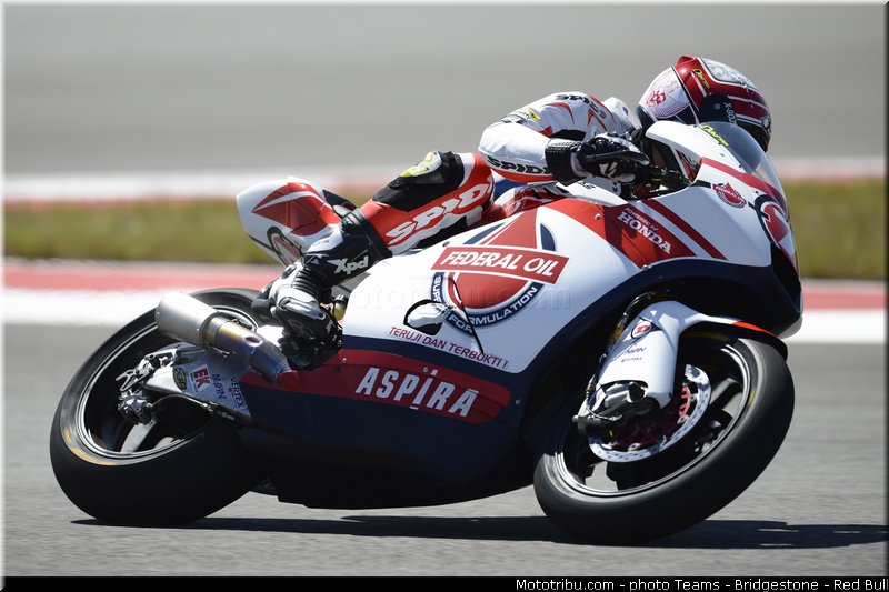 moto2_pradita_006_usa_austin_2013