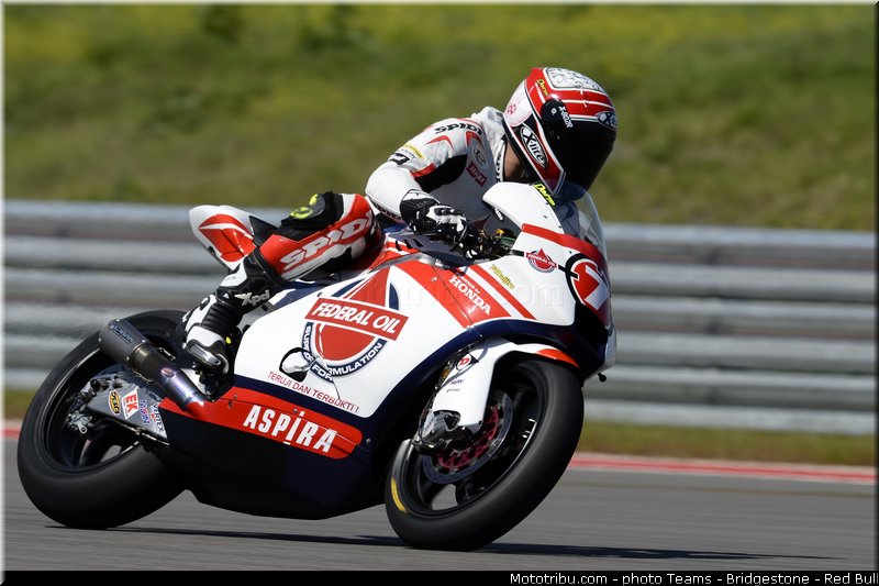 moto2_pradita_009_usa_austin_2013