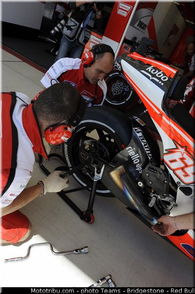 motogp_bridgestone_002_usa_austin_2013
