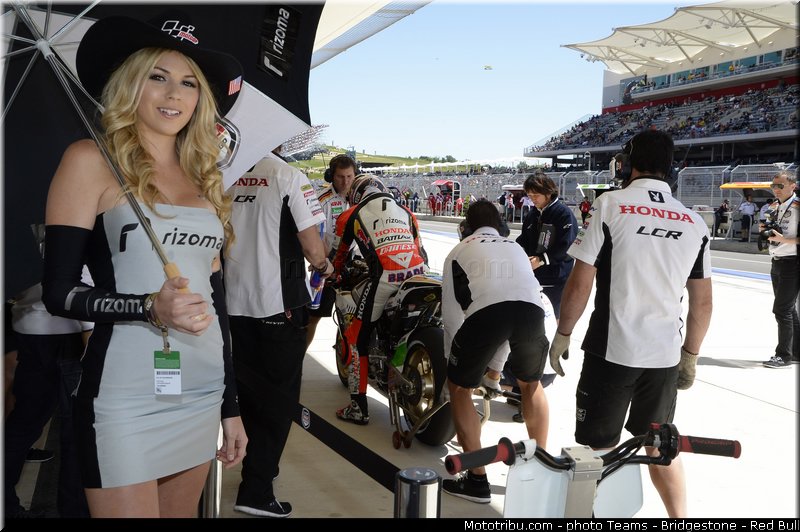 motogp_pitbabe_002_usa_austin_2013