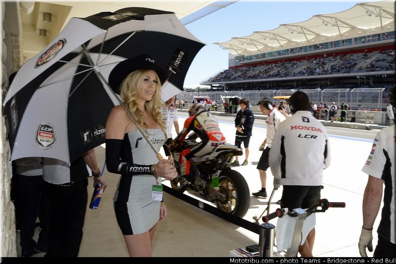 motogp_pitbabe_003_usa_austin_2013