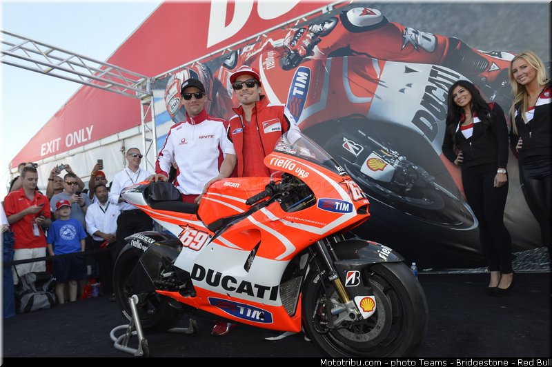 motogp_pitbabe_034_usa_austin_2013