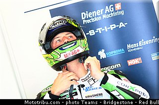moto2_aegerter_005_usa_austin_2013.jpg