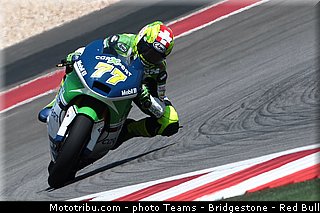 moto2_aegerter_006_usa_austin_2013.jpg