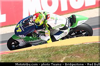 moto2_aegerter_008_usa_austin_2013.jpg