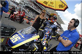 moto2_rossi_021_usa_austin_2013.jpg