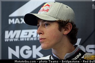 moto3_oettl_012_usa_austin_2013.jpg
