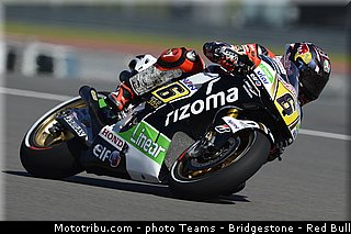 motogp_bradl_022_usa_austin_2013.jpg