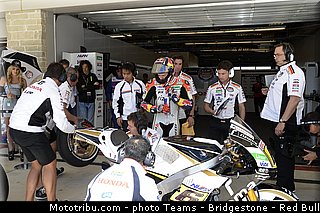 motogp_bradl_030_usa_austin_2013.jpg