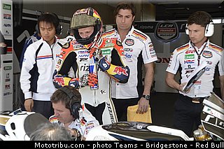 motogp_bradl_031_usa_austin_2013.jpg