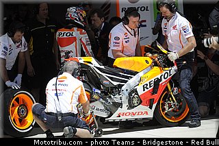 motogp_bridgestone_004_usa_austin_2013.jpg