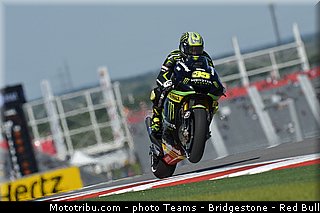 motogp_crutchlow_008_usa_austin_2013.jpg
