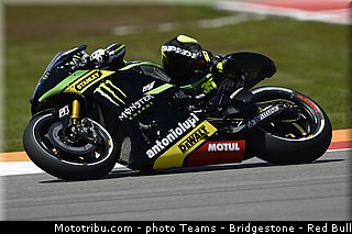 motogp_crutchlow_010_usa_austin_2013.jpg
