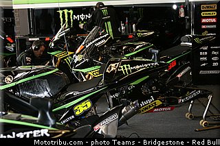 motogp_crutchlow_020_usa_austin_2013.jpg