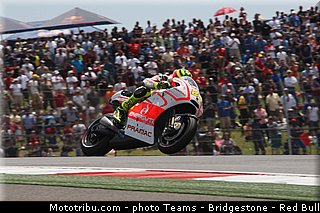motogp_iannone_001_usa_austin_2013.jpg