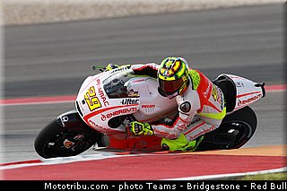 motogp_iannone_006_usa_austin_2013.jpg
