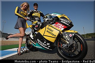 motogp_pitbabe_005_usa_austin_2013.jpg
