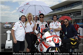 motogp_pitbabe_032_usa_austin_2013.jpg