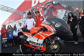 motogp_pitbabe_034_usa_austin_2013.jpg