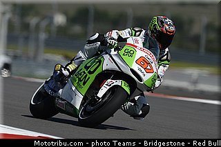 motogp_staring_004_usa_austin_2013.jpg
