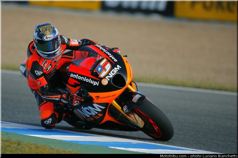 motogp_edwards_001_espagne_jerez_2013