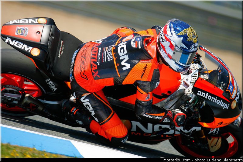 motogp_edwards_003_espagne_jerez_2013