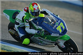 moto2_aegerter_001_espagne_jerez_2013.jpg