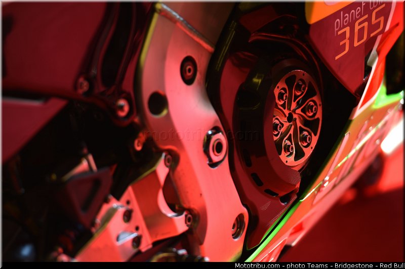 motogp_bradl_048_espagne_jerez_2013