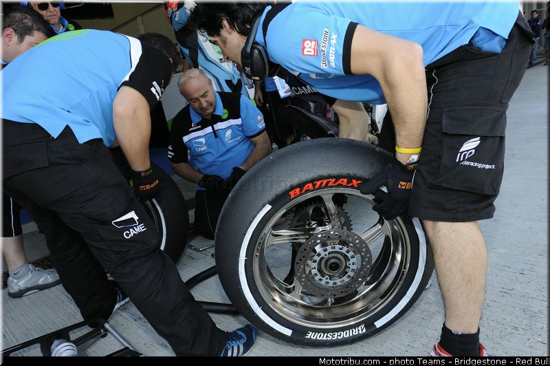 motogp_bridgestone_003_espagne_jerez_2013