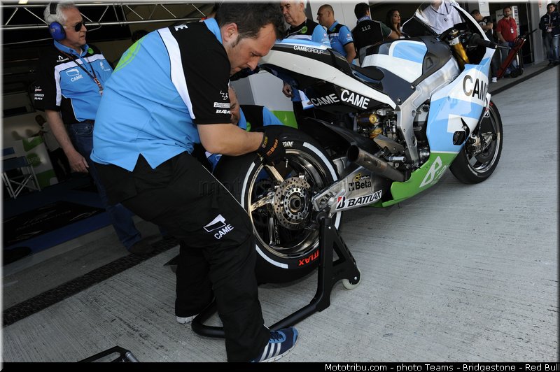 motogp_bridgestone_004_espagne_jerez_2013