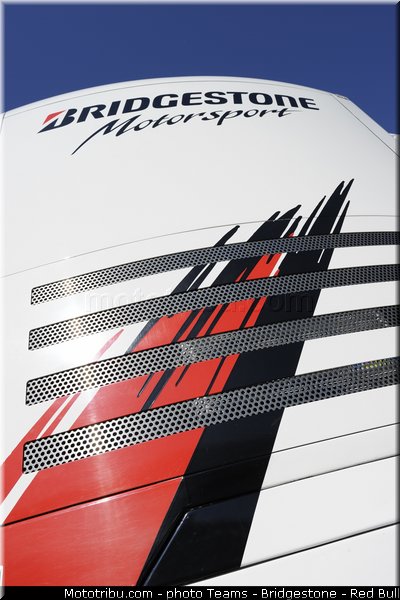 motogp_bridgestone_010_espagne_jerez_2013