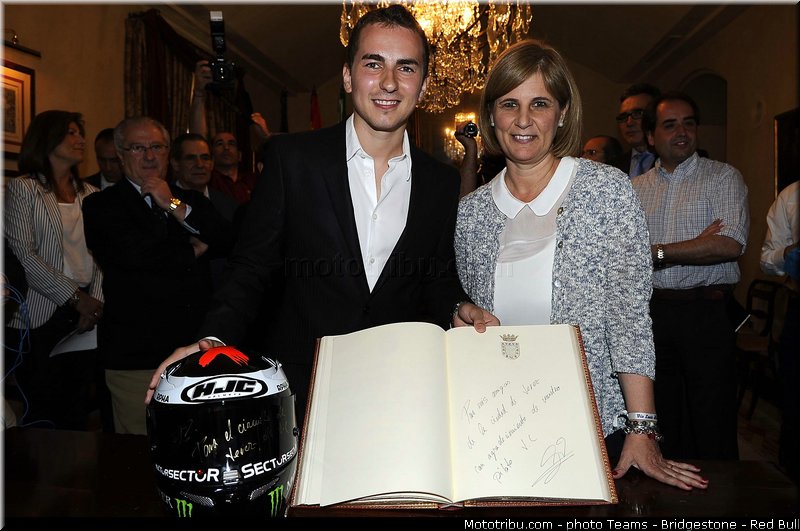 motogp_lorenzo_002_espagne_jerez_2013