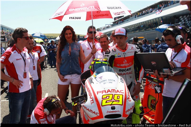 motogp_pitbabe_003_espagne_jerez_2013