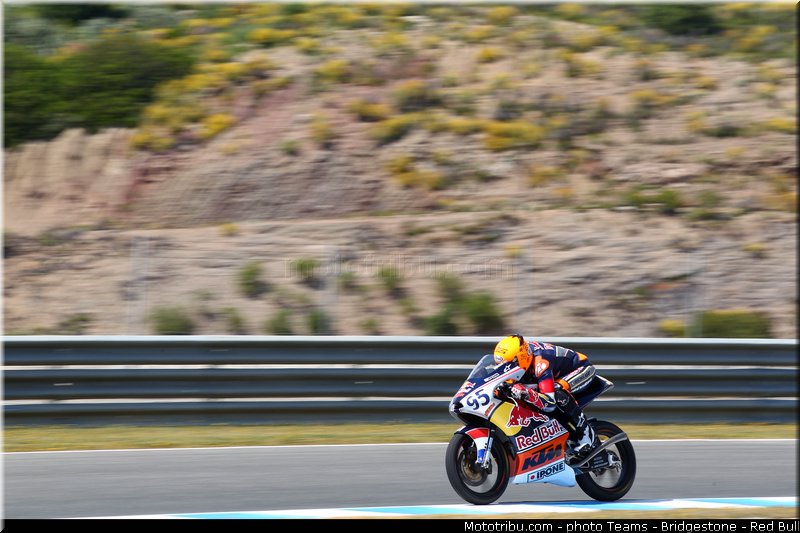 redbull_motogp_rookies_cup_deroue_001_espagne_jerez_2013
