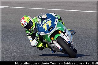 moto2_aegerter_011_espagne_jerez_2013.jpg