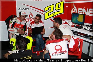 motogp_iannone_001_espagne_jerez_2013.jpg