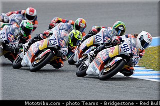 redbull_motogp_rookies_cup_004_espagne_jerez_2013.jpg