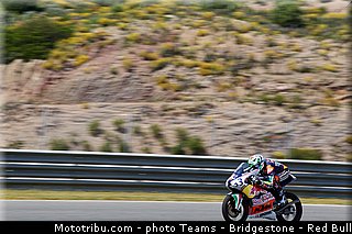 redbull_motogp_rookies_cup_bastianini_001_espagne_jerez_2013.jpg