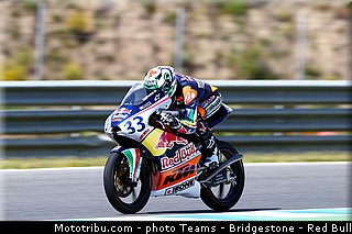 redbull_motogp_rookies_cup_bastianini_002_espagne_jerez_2013.jpg