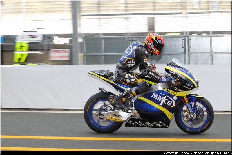 moto2_rossi_005_france_le_mans_2013