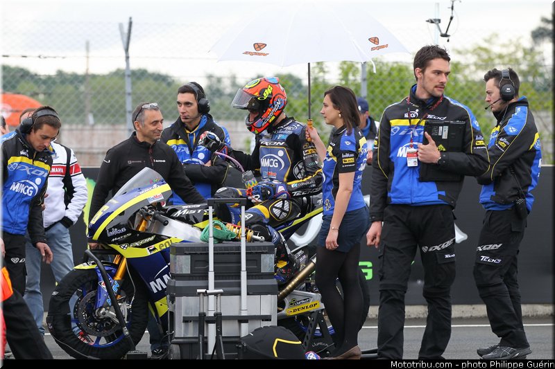 moto2_rossi_010_france_le_mans_2013