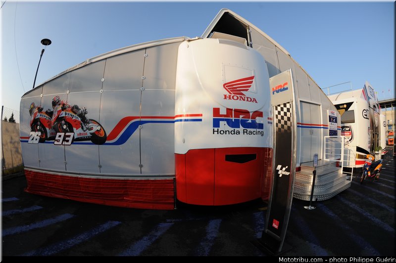 motogp_ambiance_014_france_le_mans_2013