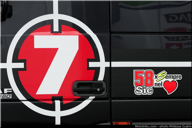 motogp_ambiance_027_france_le_mans_2013