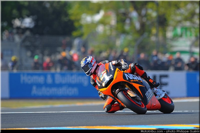 motogp_edwards_001_france_le_mans_2013